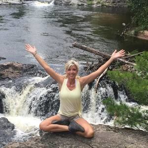 Meet your Posher, Kimberly